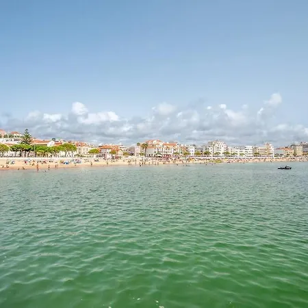 Guestready - Candido Dos Reis Beachfront Living *