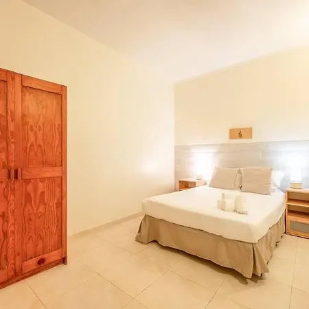 Guestready - Candido Dos Reis Beachfront Living 펜션 *